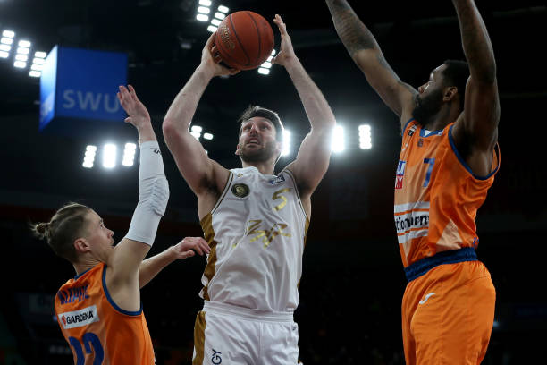 未能打出足 未能打出足