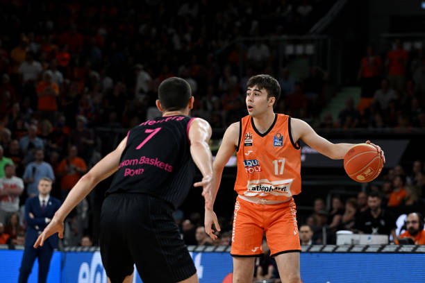 不仅仅是两 不仅仅是两